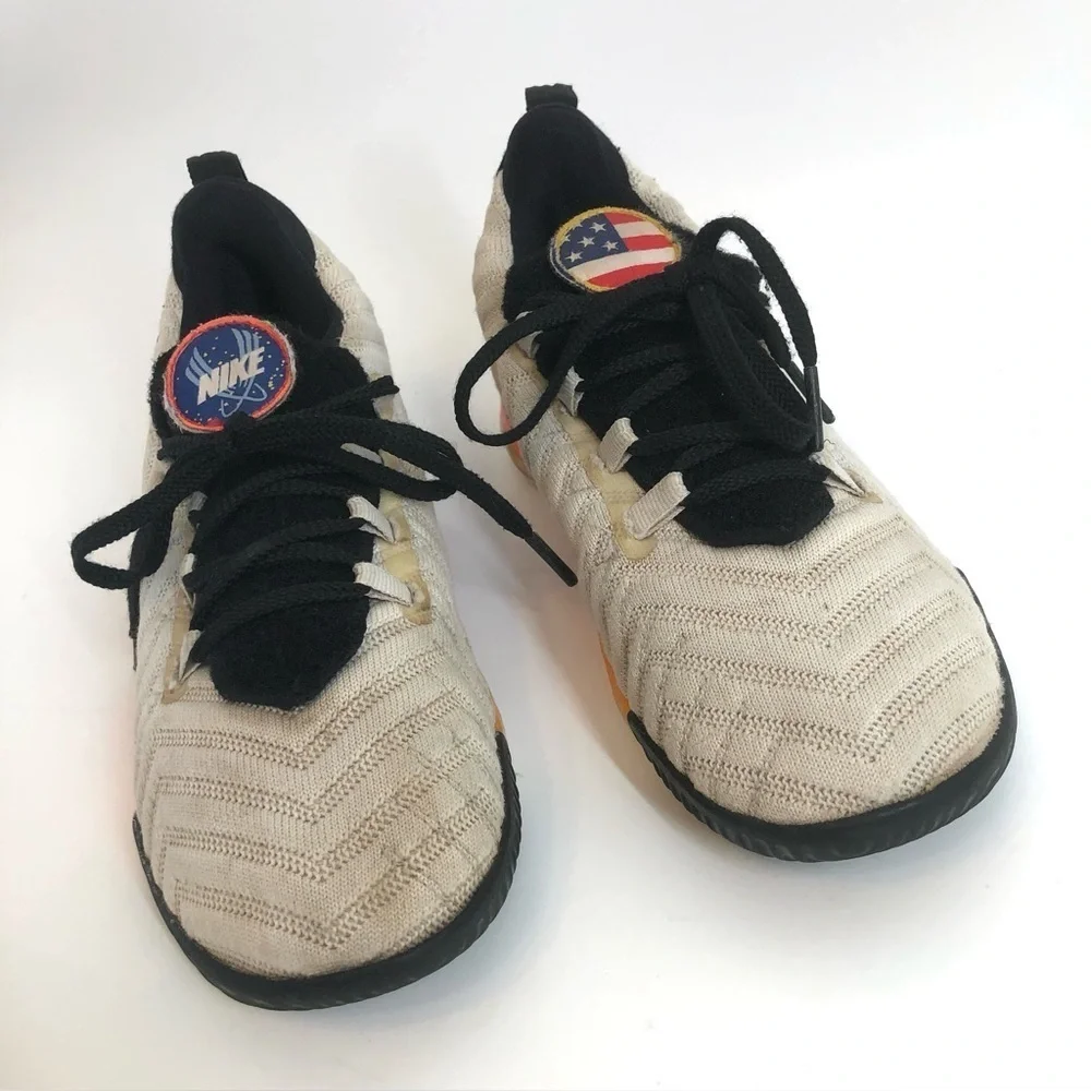 Nike LeBron 16 GS 'Space Travel’ Kid’s Sneaker